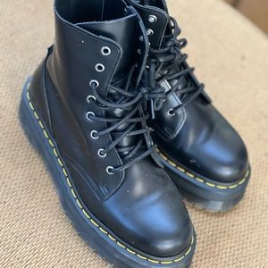 Size 9 doc marten combat boots